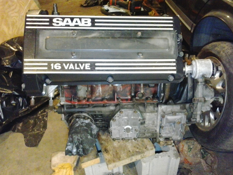 Illustration for article titled Saab Engine Reassembly Mini-Photodump
